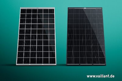 Zwei Solarpanels auf grünem Hintergrund, eines mit Aluminiumrahmen, das andere rahmenlos.